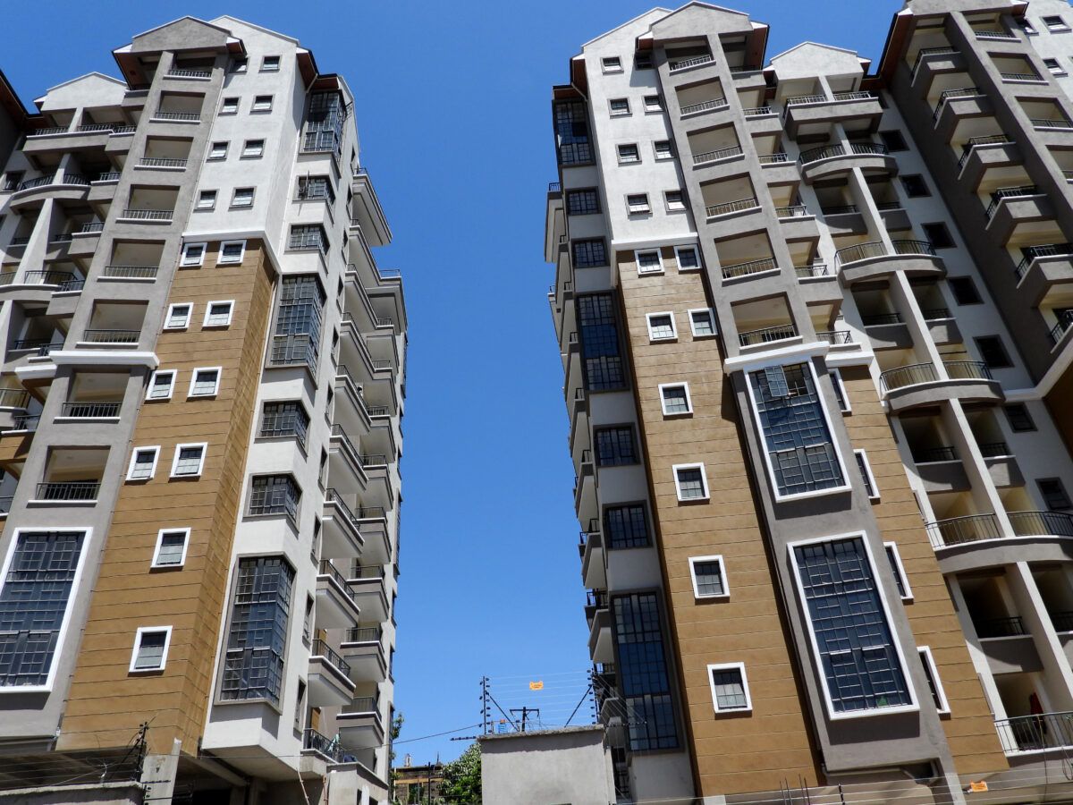 Moran Twin Towers Apartments